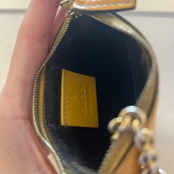 Gucci Patent Leather Pouch card case - Picture 3 of 3